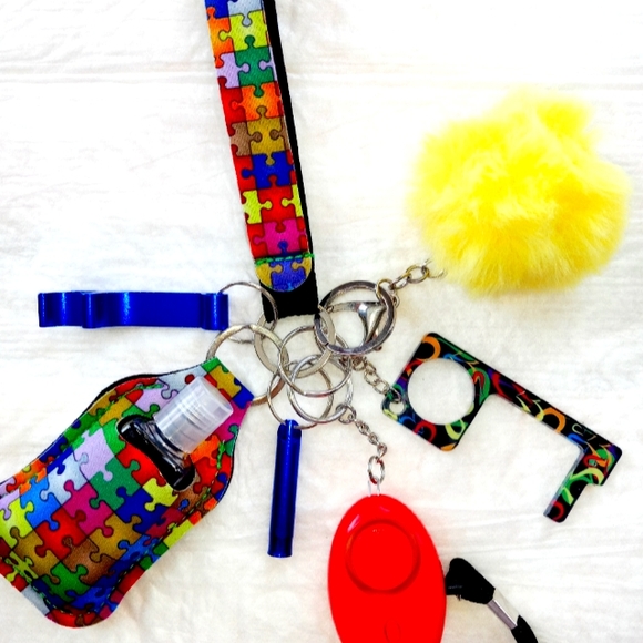 Self Defense Keychain - Picture 1 of 4